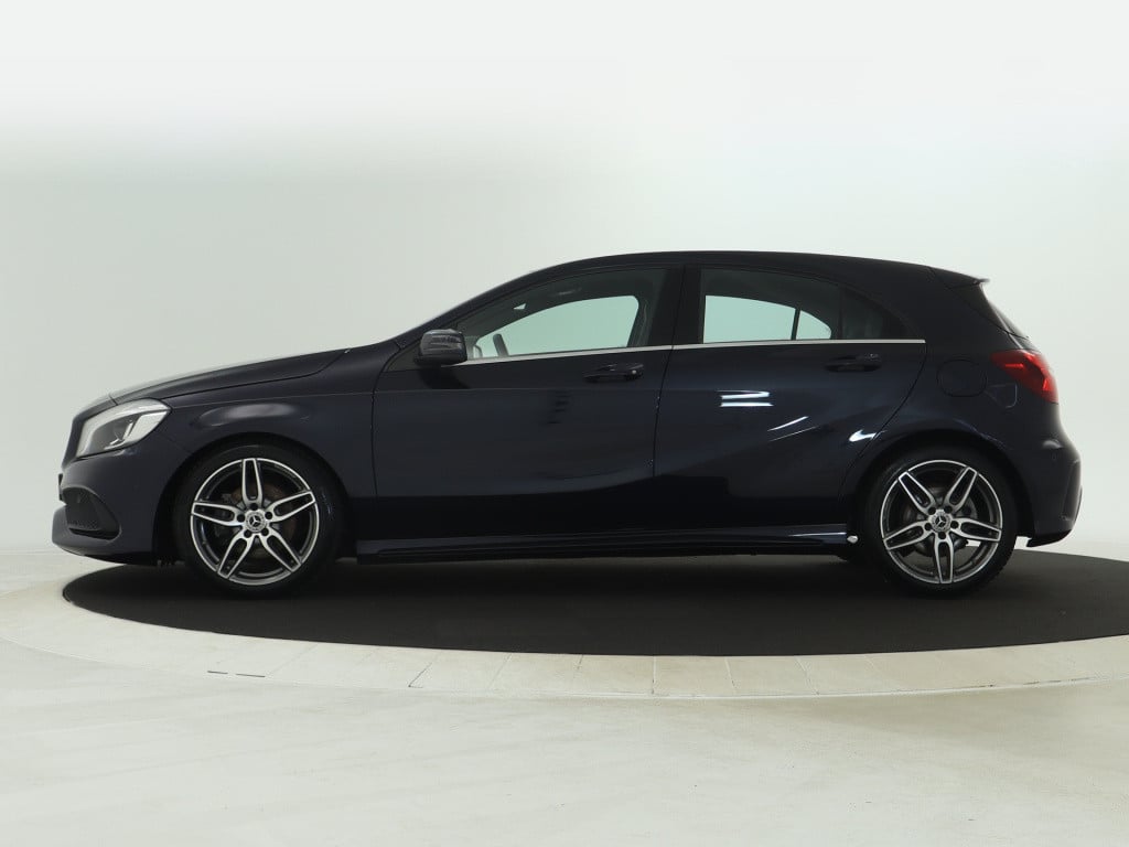 Mercedes-Benz A-Klasse 180 business solution amg | cruise control | stoelve