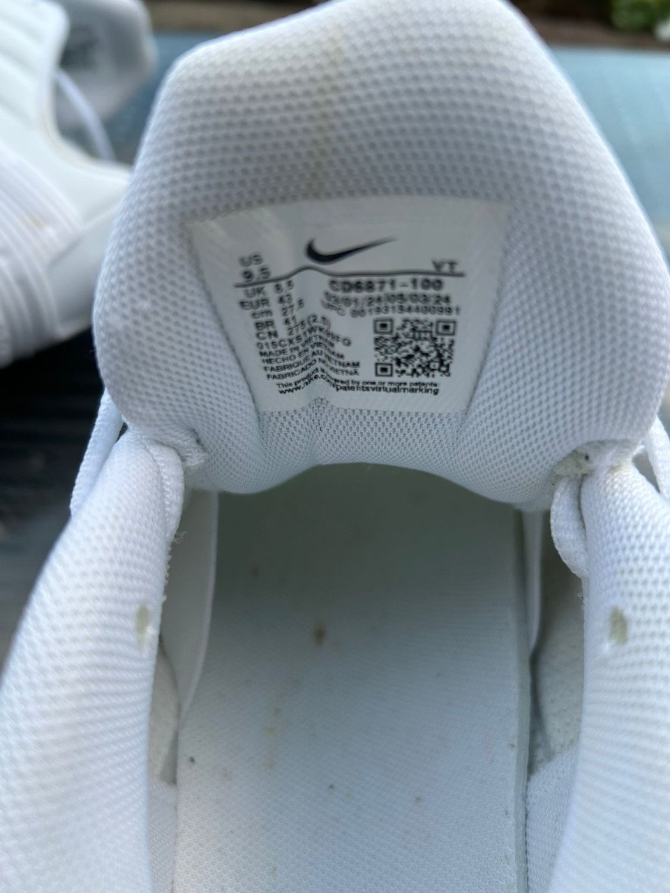 Nike sneakers 43
