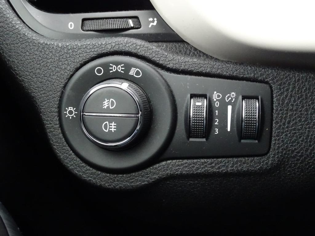 Fiat 500x 1.4 turbo multiair lounge | bi xenon | navi | bluetooth | trekhaa