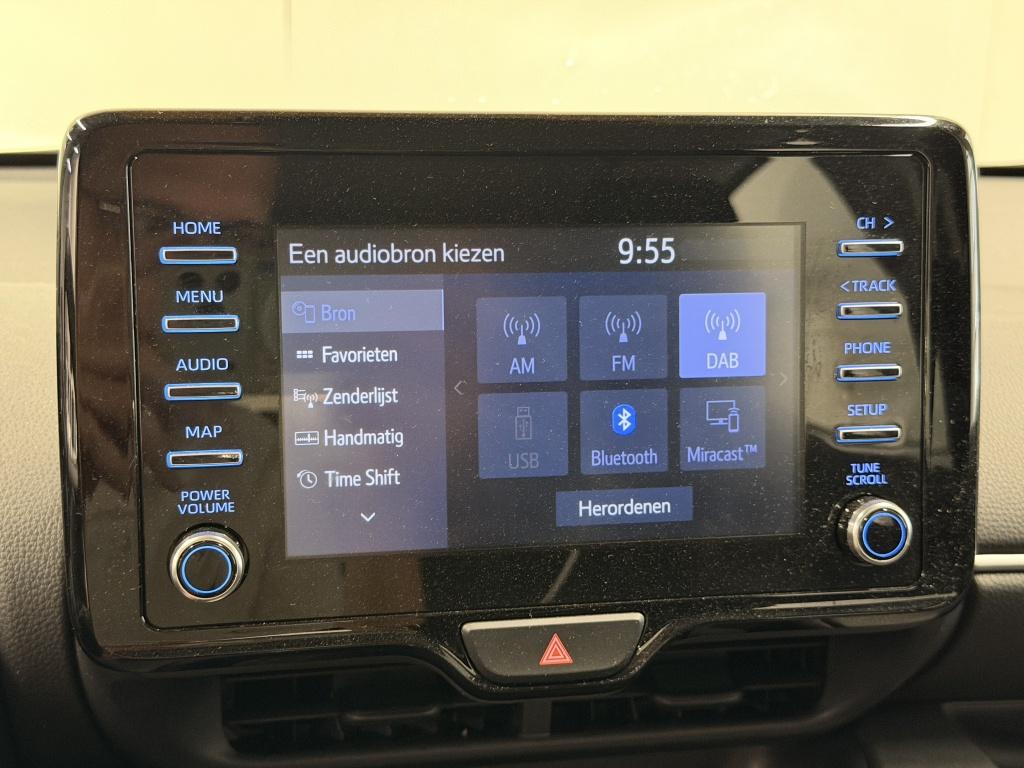 Toyota Yaris 1.5 hybrid dynamic| camera| adap.cruise| keyless| carplay