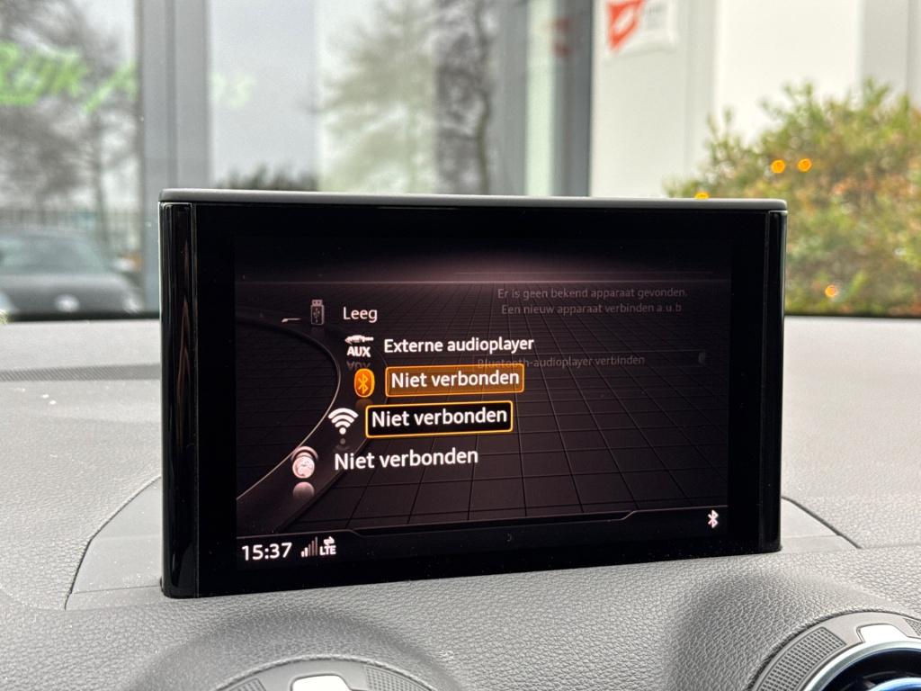 Audi Q2 2.0 tfsi quattro s-line * panoramadak * leder * black pack