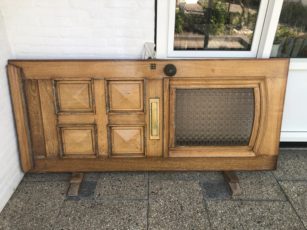 Massieve houten deur met glas (inclusief koperen deurklink en brievenbus)