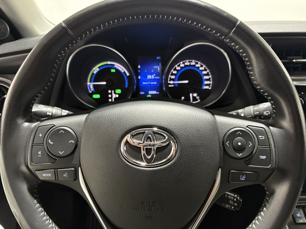 Toyota Auris touring sports 1.8 hybr. dynamic team d | trekhaak | stoelverw