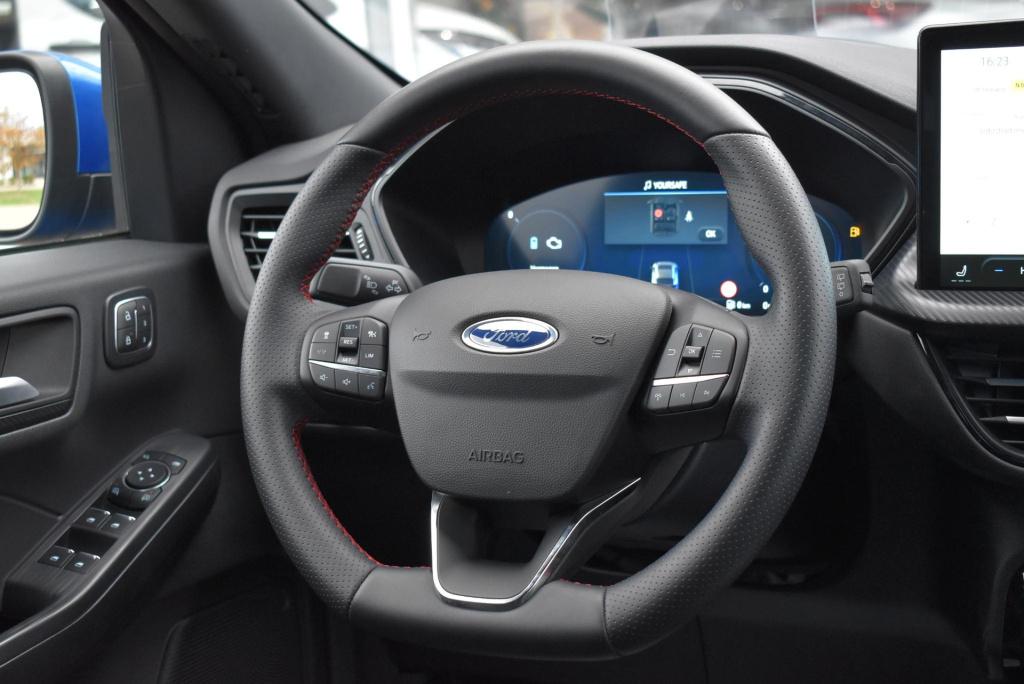Ford Kuga 2.5 phev st-line x | climate control | adaptieve cruise control |