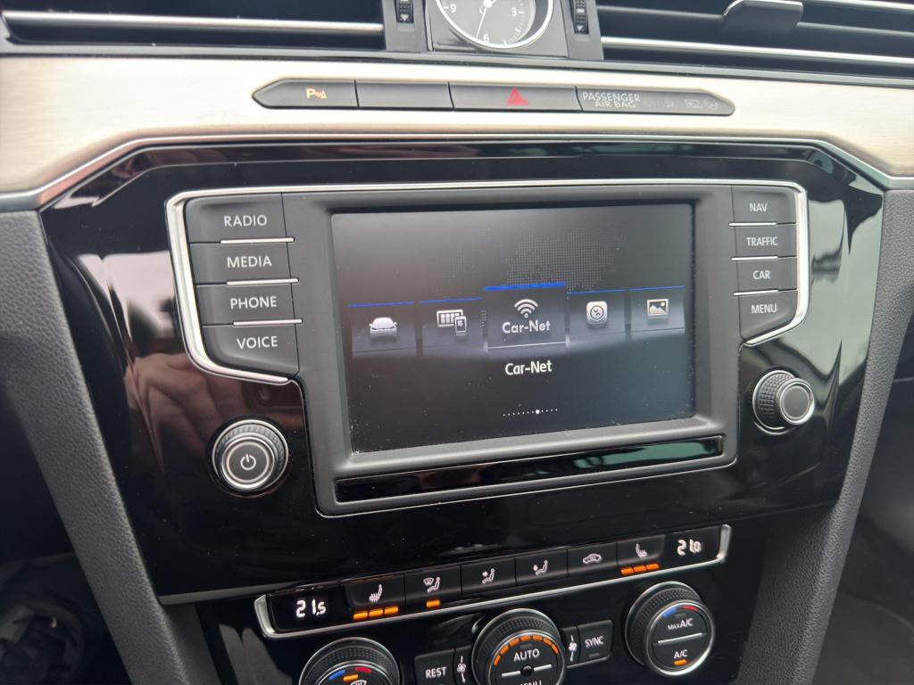 Volkswagen Passat variant 1.6 tdi highline pano led alcantara