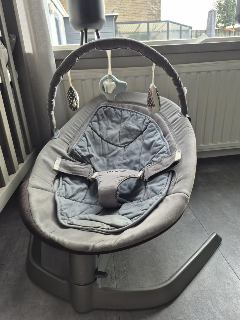Nuna Schommelstoel baby