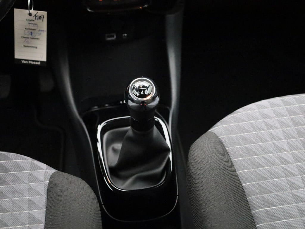 Peugeot 108 1.0 e-vti allure top! | lage km stand! | apple carplay / androi