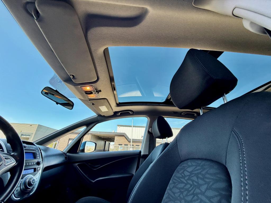 Hyundai Ix20 1.4i i-vision ecc cruise panodak