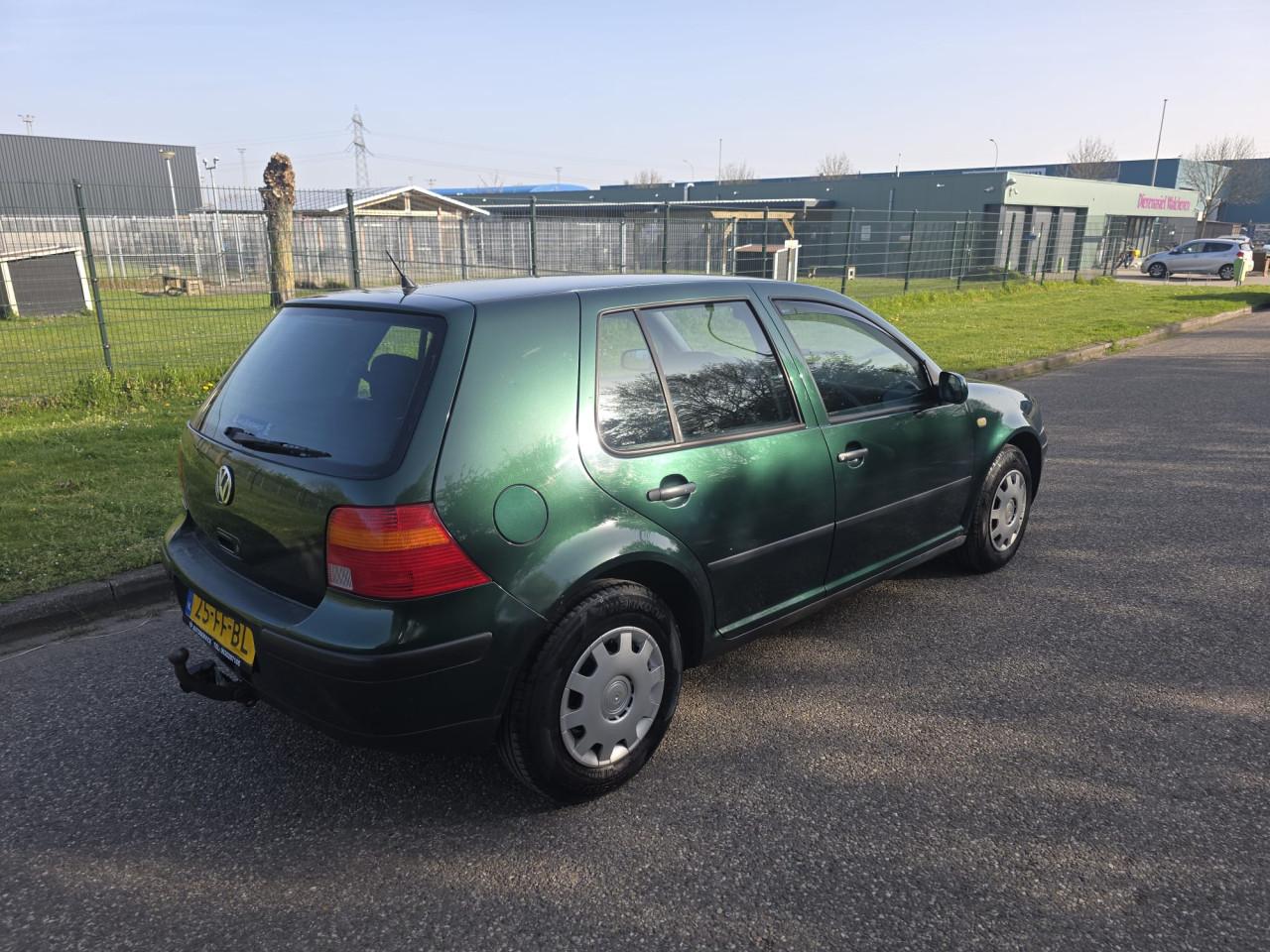 Volkswagen Golf 1.4-16V Trendline Airco! 5-DRS!