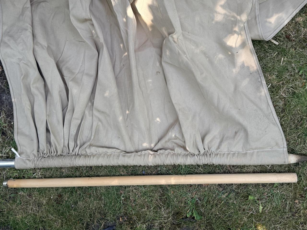 Solide windscherm 6 mtr lang.