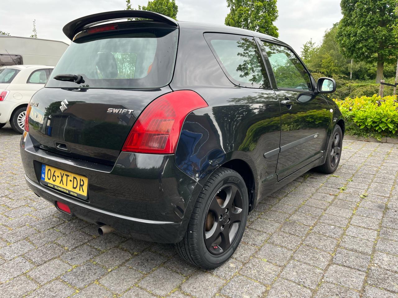 Suzuki swift 1.3 3D 2007