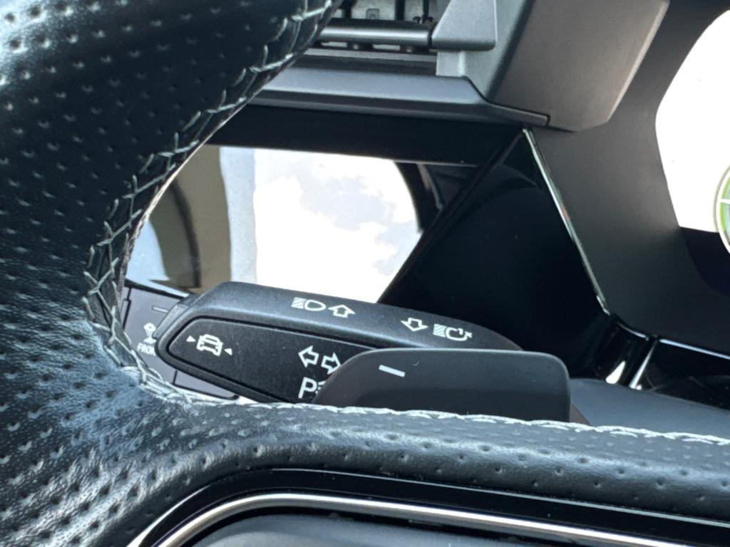 Audi A3 sportback 40 tfsie advance s-line * matrix led * camera * 18 inch