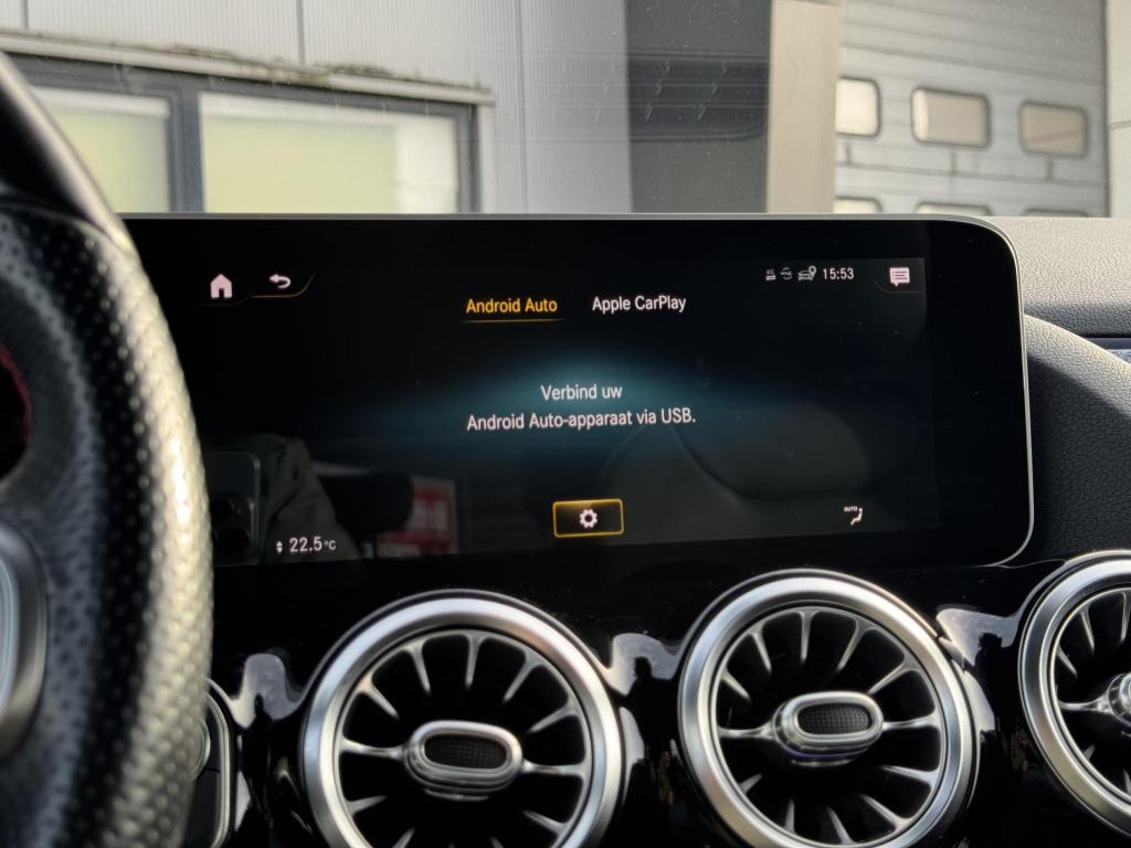 Mercedes-Benz Gla-klasse 200 amg line edition incl. trekhaak afneembaar!