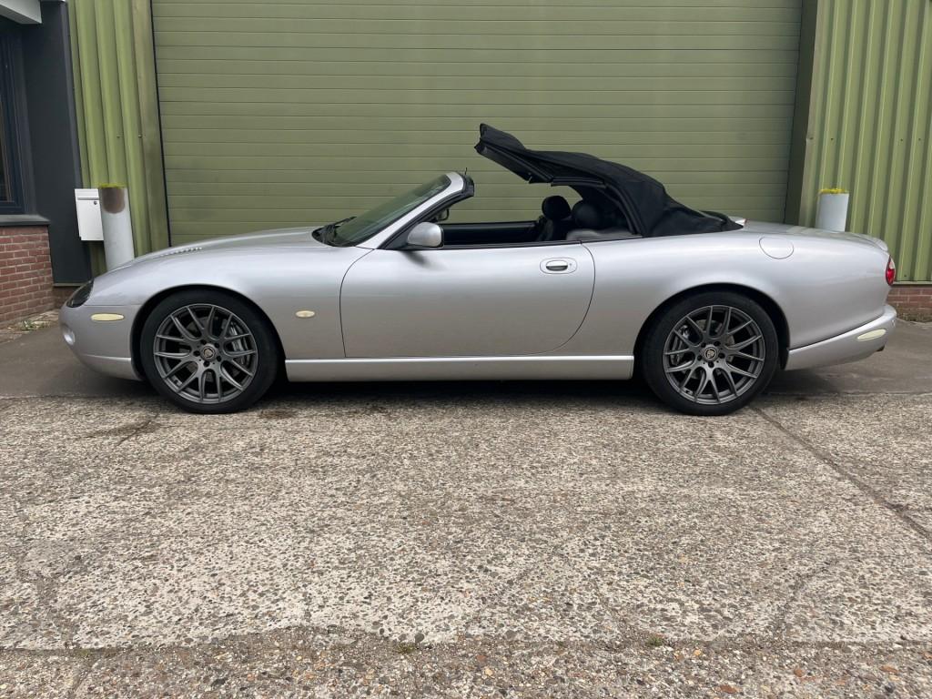 Jaguar Xk xkr 4.2 v8 supercharged convertible