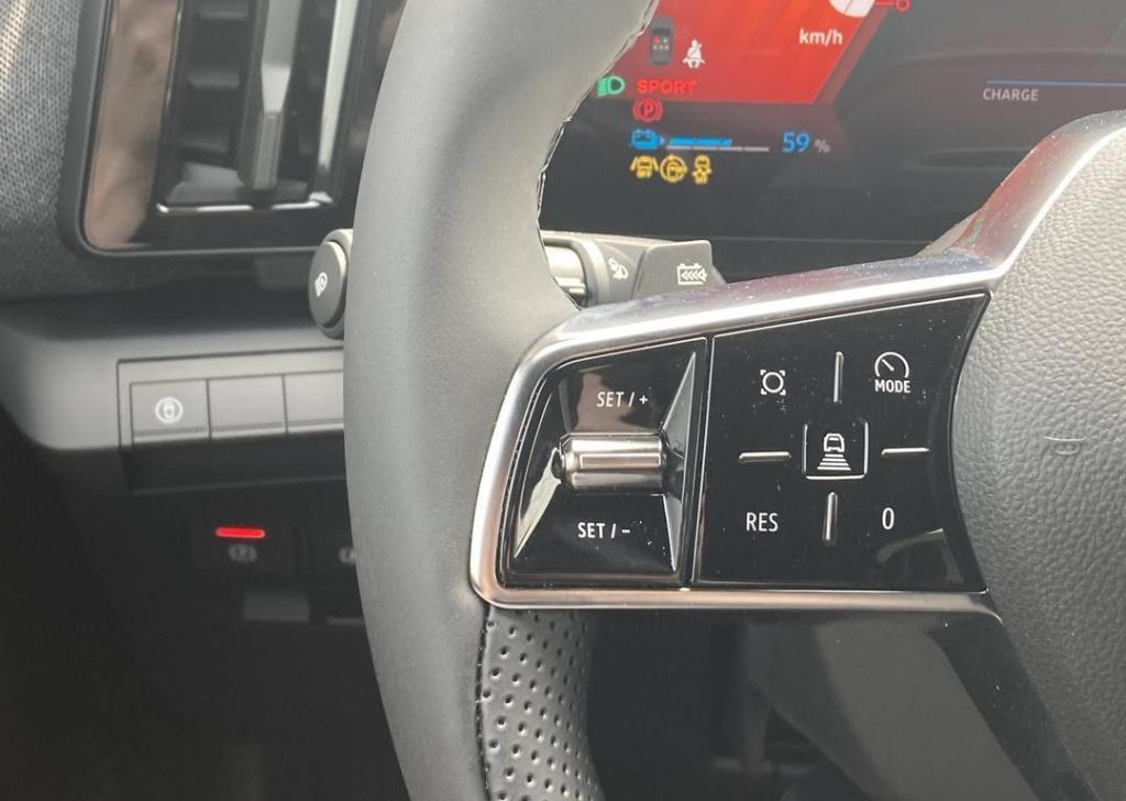 Renault Megane E-tech comfort range techno 60 kwh - demo / pack winter tech