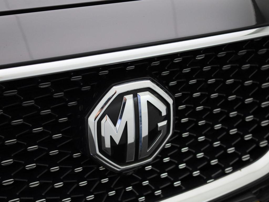 MG Ehs 1.5 tgdi luxury