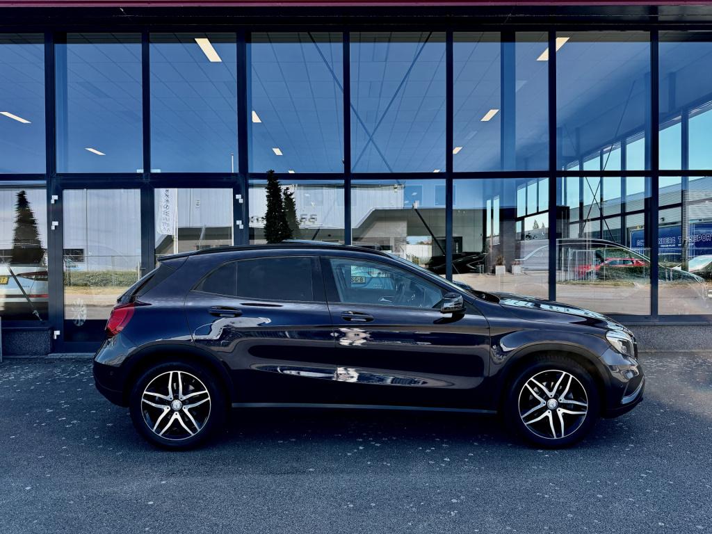 Mercedes-Benz Gla-klasse 180 ambition navi ecc cruise panodak