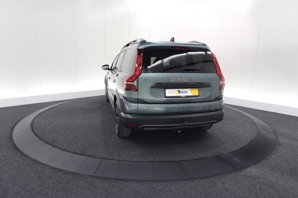 Dacia Jogger 1.6 hybrid 140 extreme | 5 zitplaatsen | trekhaak | camera | d