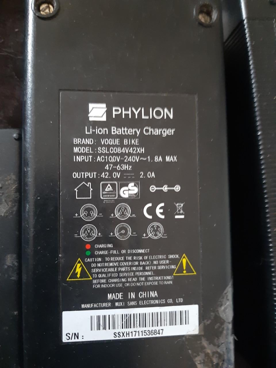 Fiets en laptop laders verschildende voltate en Amp en plug