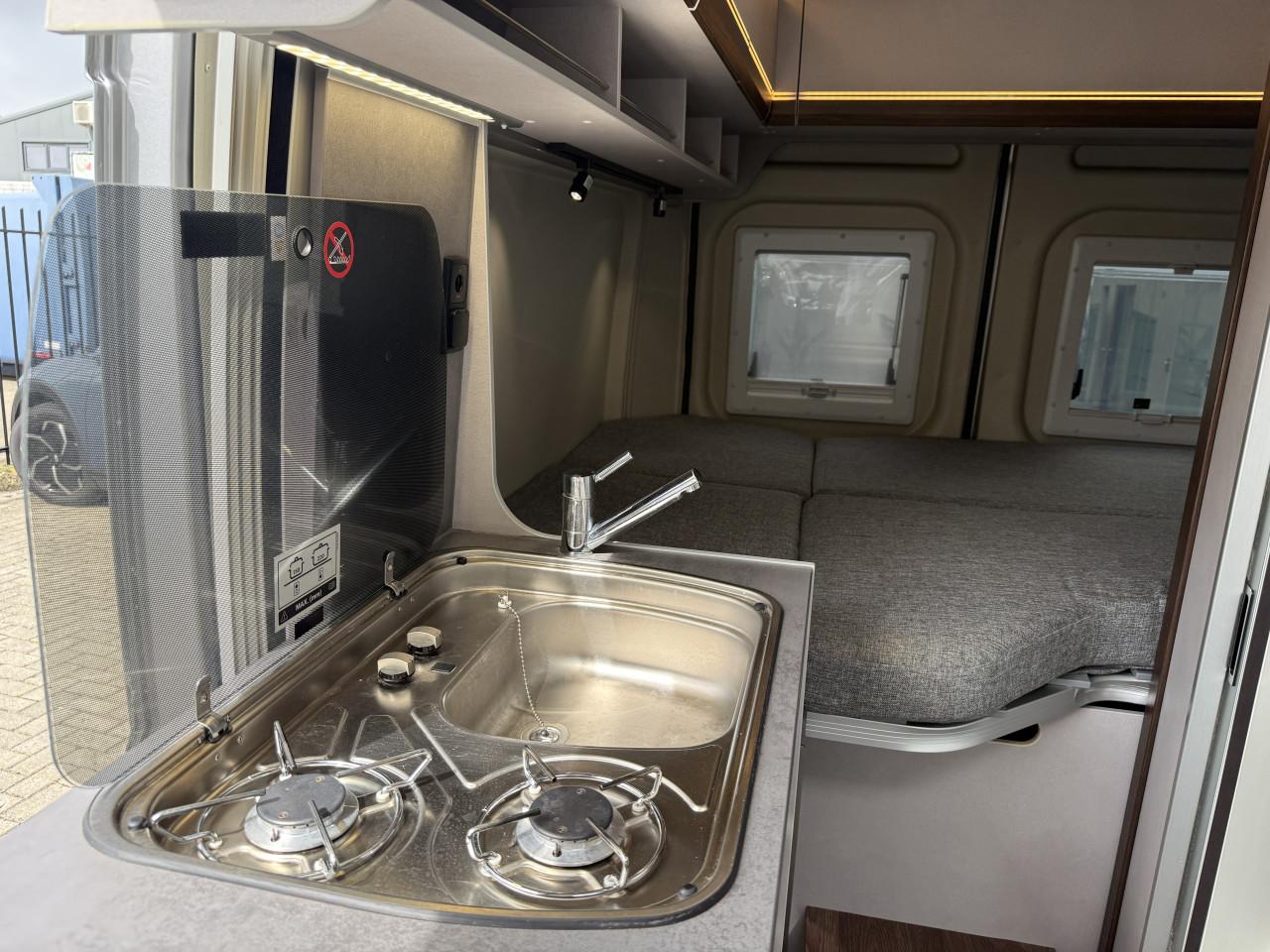 Luxe Pössl Summit Shine 540 | 1 eigenaar | Trekhaak | Fietsdrager | 2jr oud