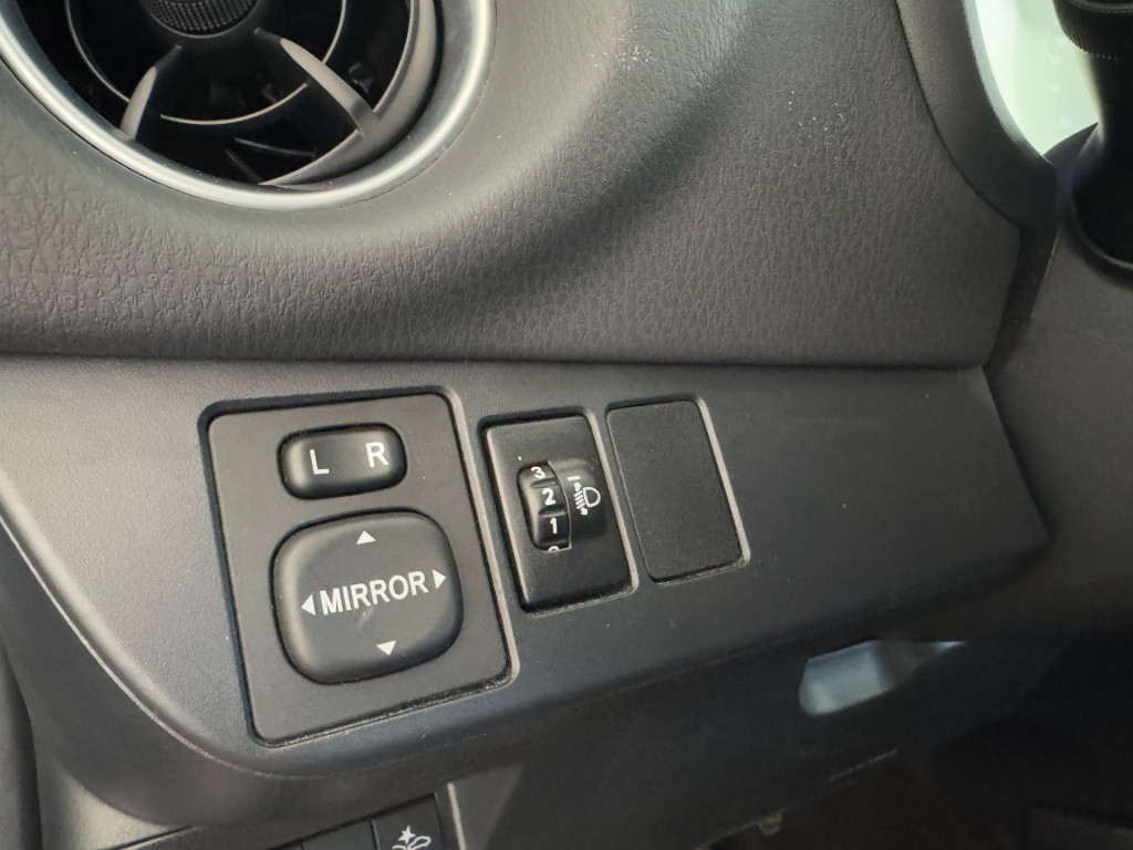 Toyota Yaris 1.5 hybrid y20 exclusive edition