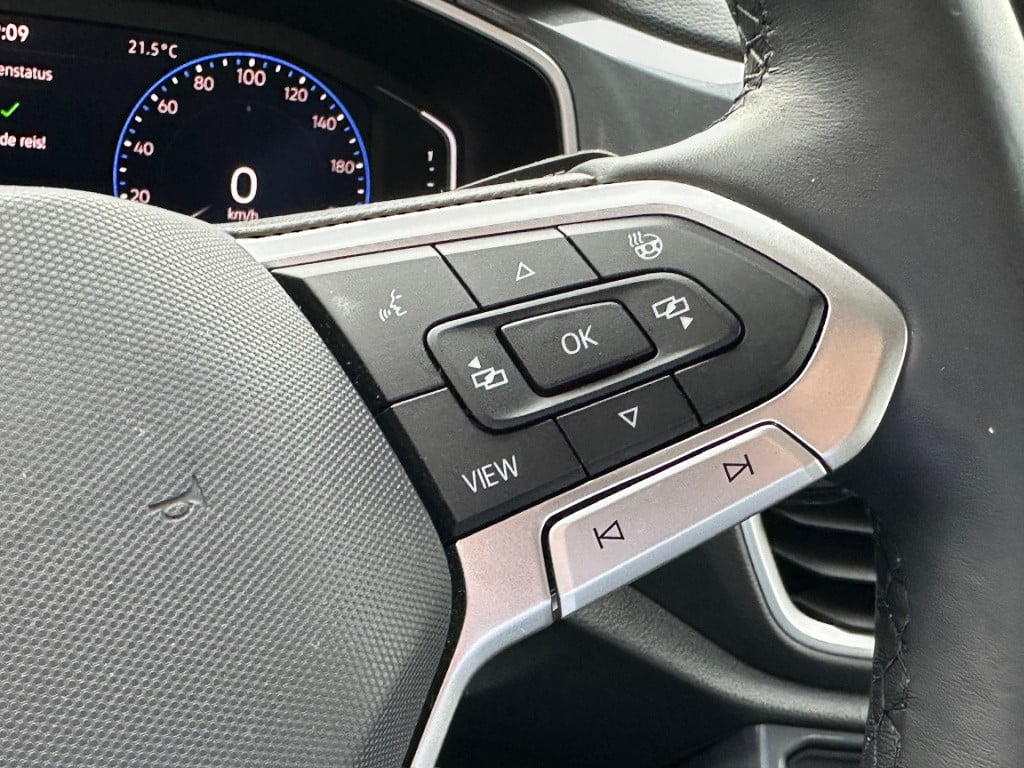 Volkswagen T-roc 1.5 tsi 150pk dsg style carplay | camera | keyless | elek.