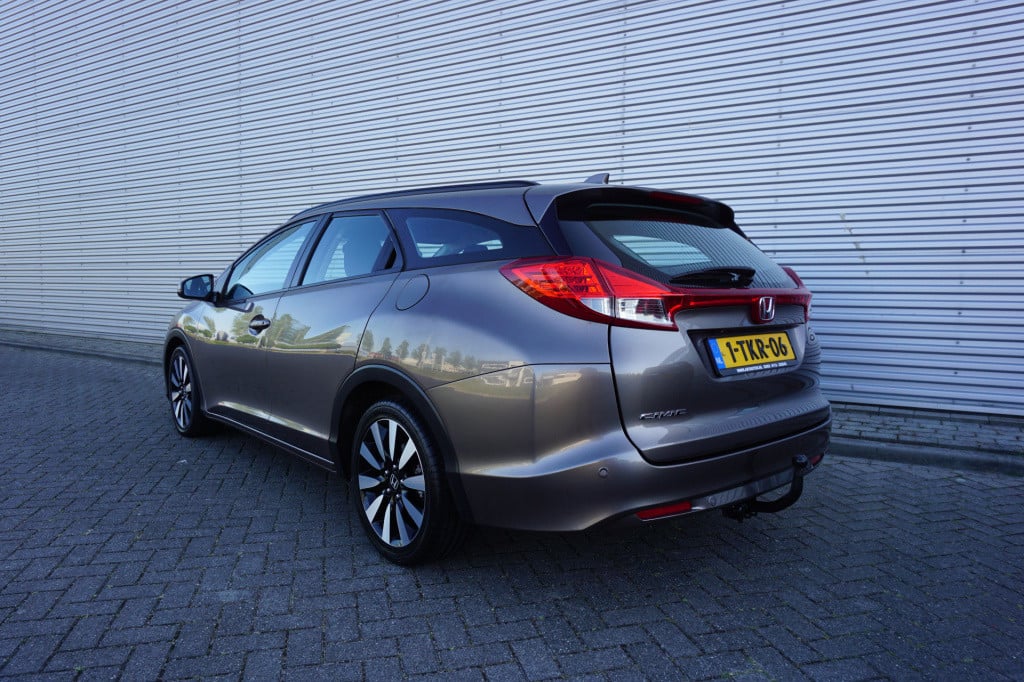 Honda Civic tourer 1.8 sport business edition climate / stoelverw. / cruise