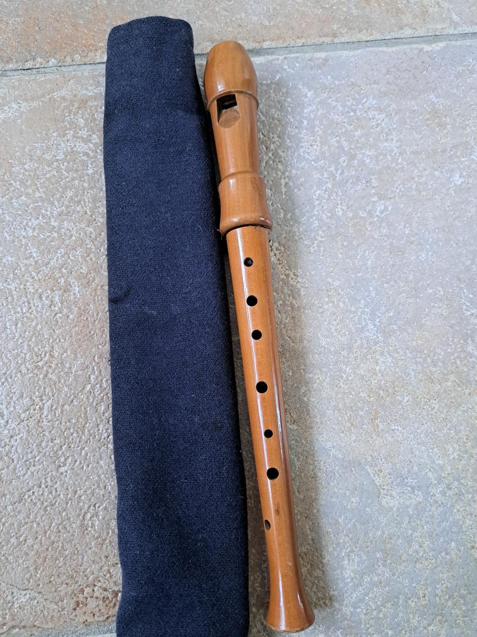 2 HOUTEN BLOKFLUITEN : AURA EN ZAMIR