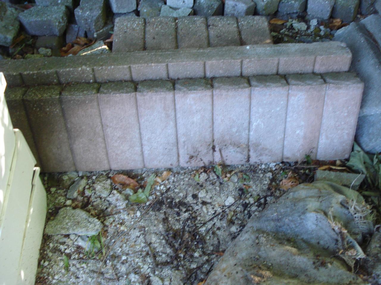 GRATIS partij beton nstraat stenen en overige straat stenen+beton borders