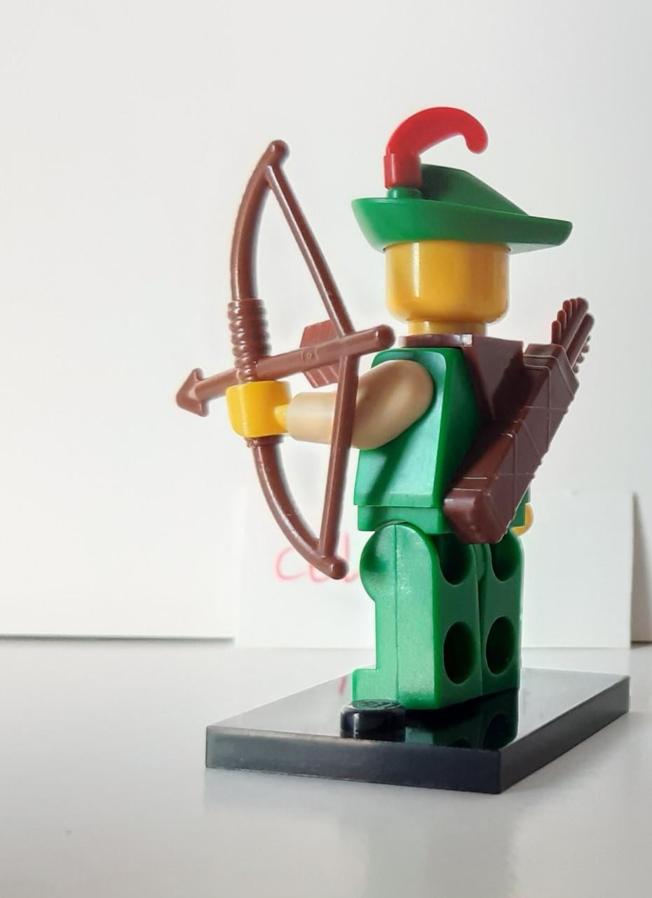 Lego minifiguur: boswachter met standaard en accessoires