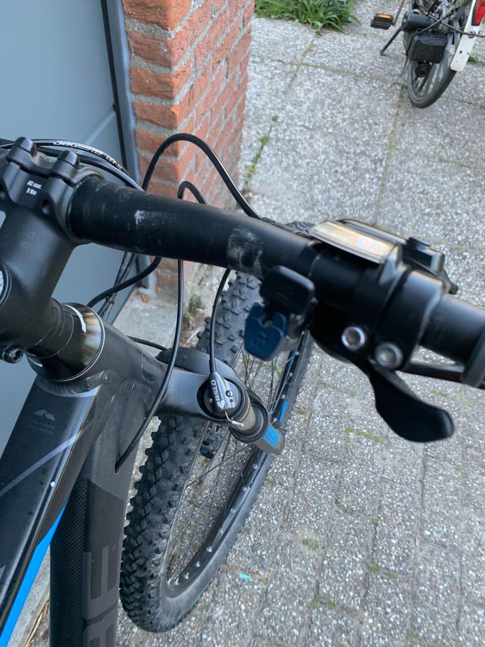 Cube analog competition mountainbike