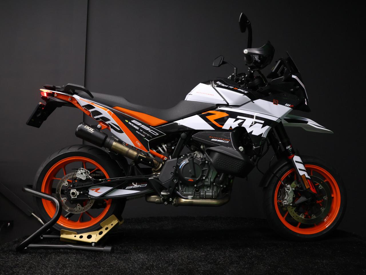 KTM 890 SMT + TechPack | BTW Motor