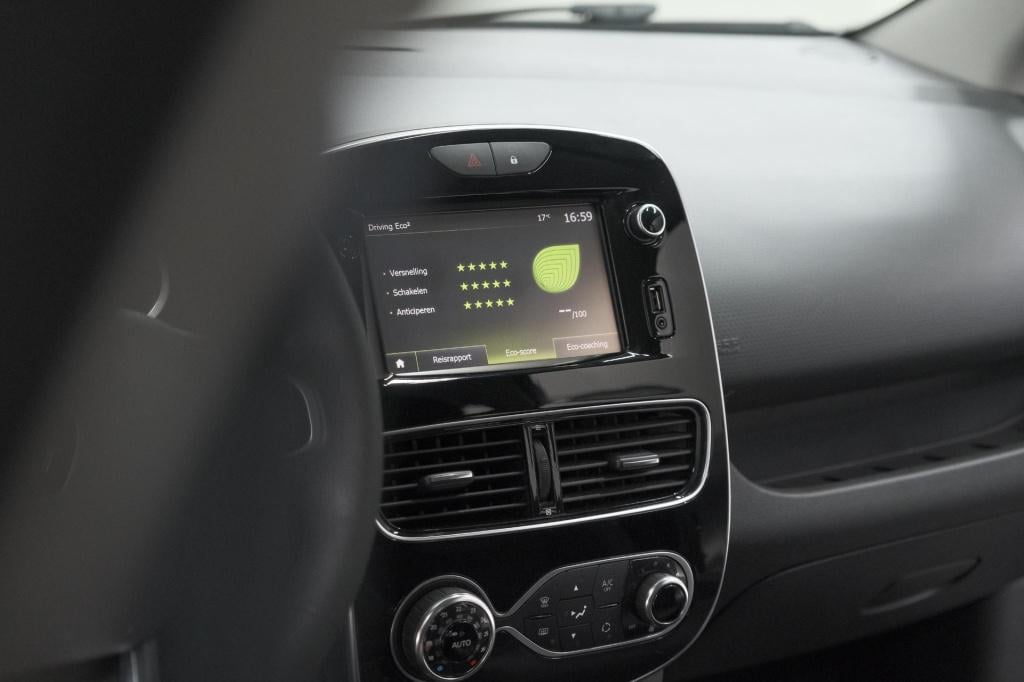 Renault Clio tce 90 zen | navigatie | parkeersensoren | climate control