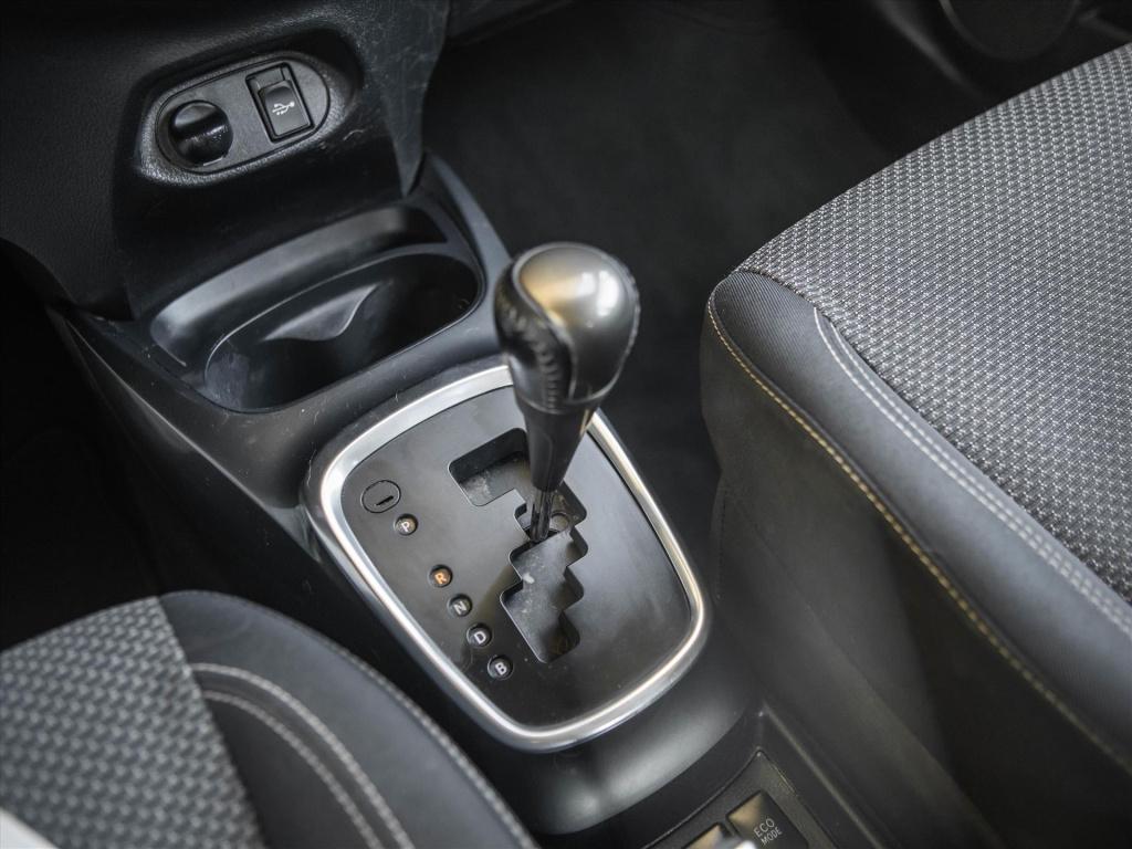Toyota Yaris 1.5 hybrid comfort automaat