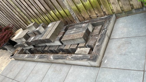 Gratis af te halen, stapelblokken