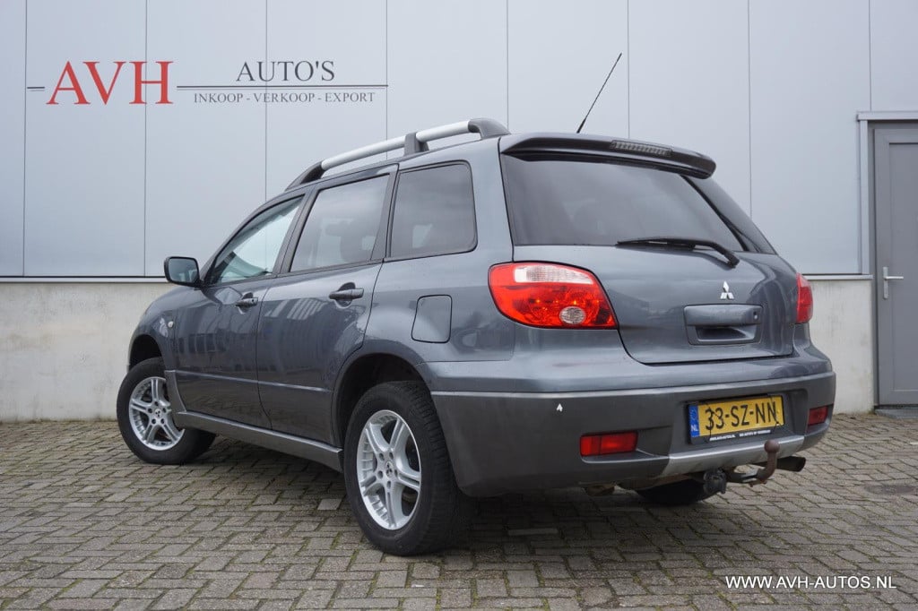 Mitsubishi Outlander 2.0 invite+