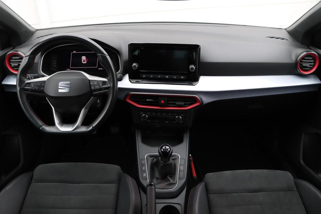 Seat Ibiza 1.0 ecotsi fr business connect 95pk