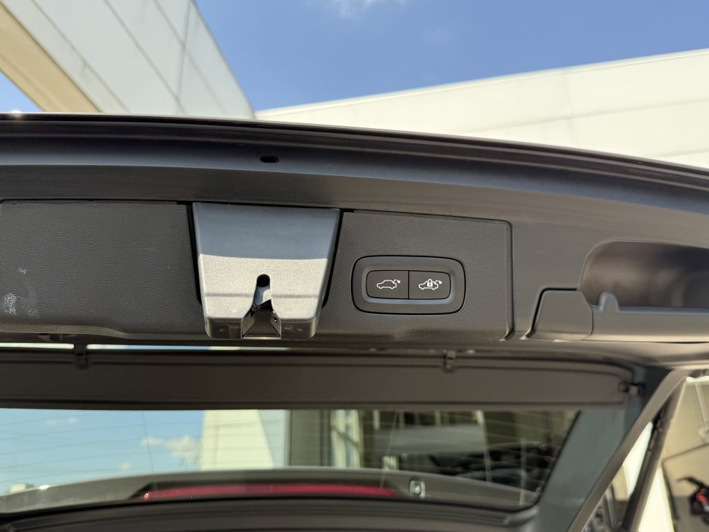 Volvo XC60 t6 awd inscription| full option| 360 graden camera| panodak