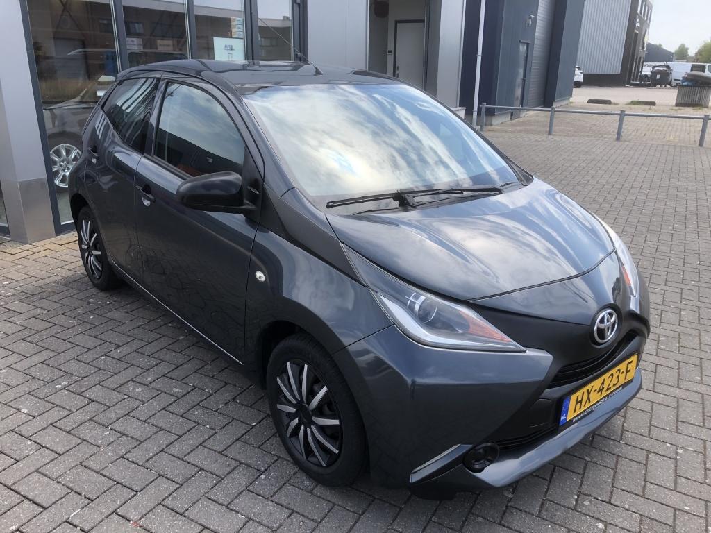 Toyota Aygo 1.0 vvt-i x-now