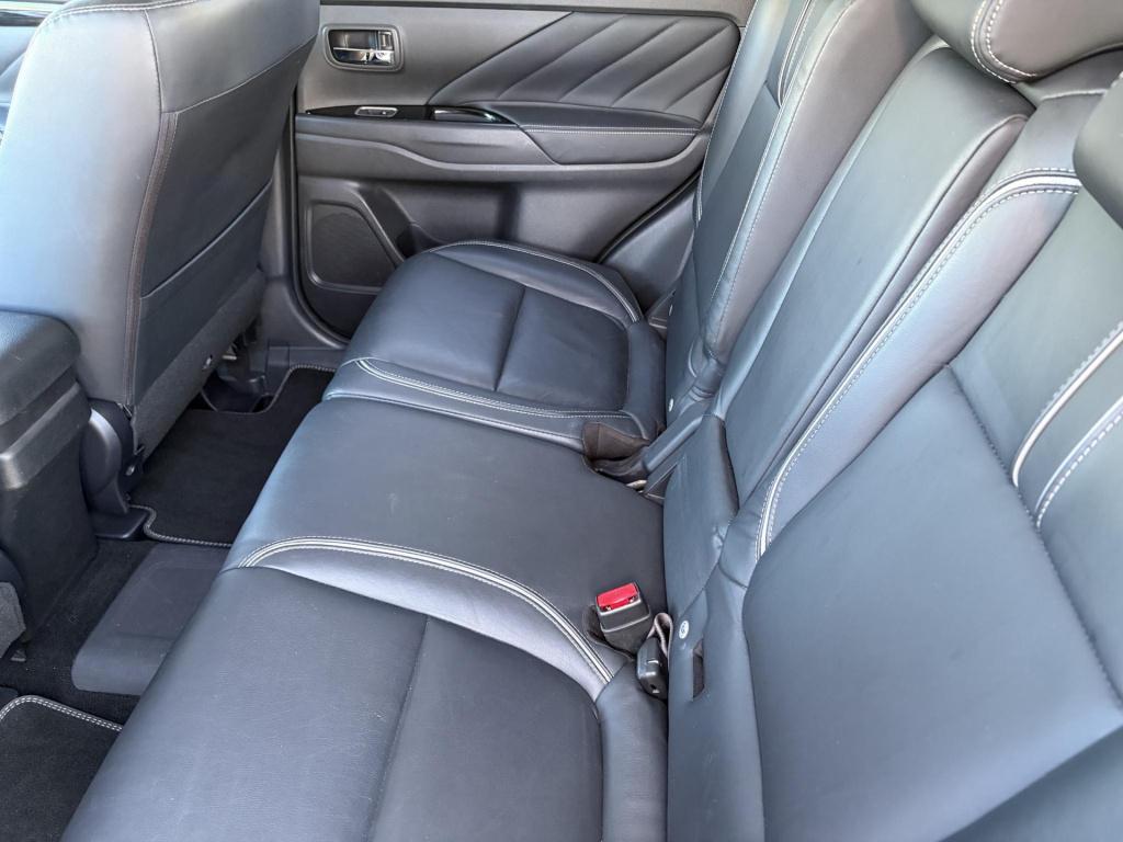 Mitsubishi Outlander 2.0 phev instyle
