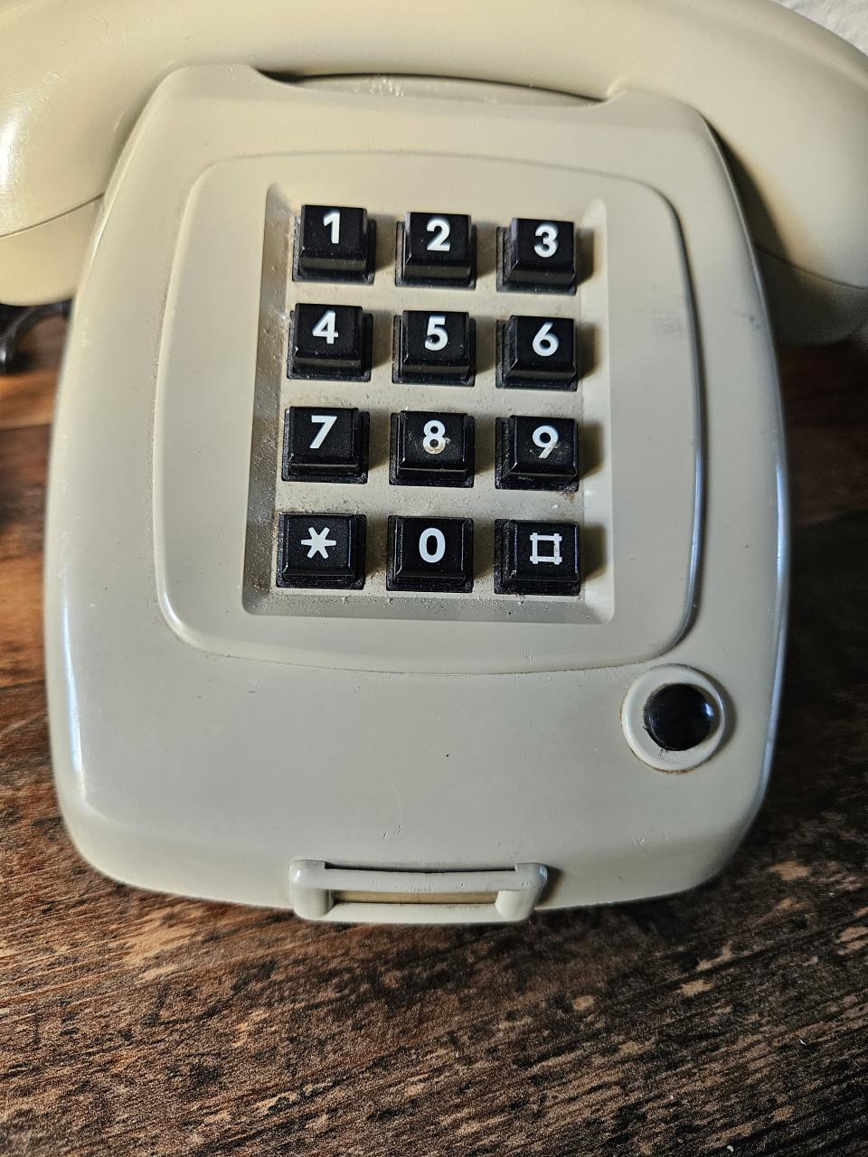 Vintage PTT T65TDK Telefoon met druktoetsen zeer nette staat