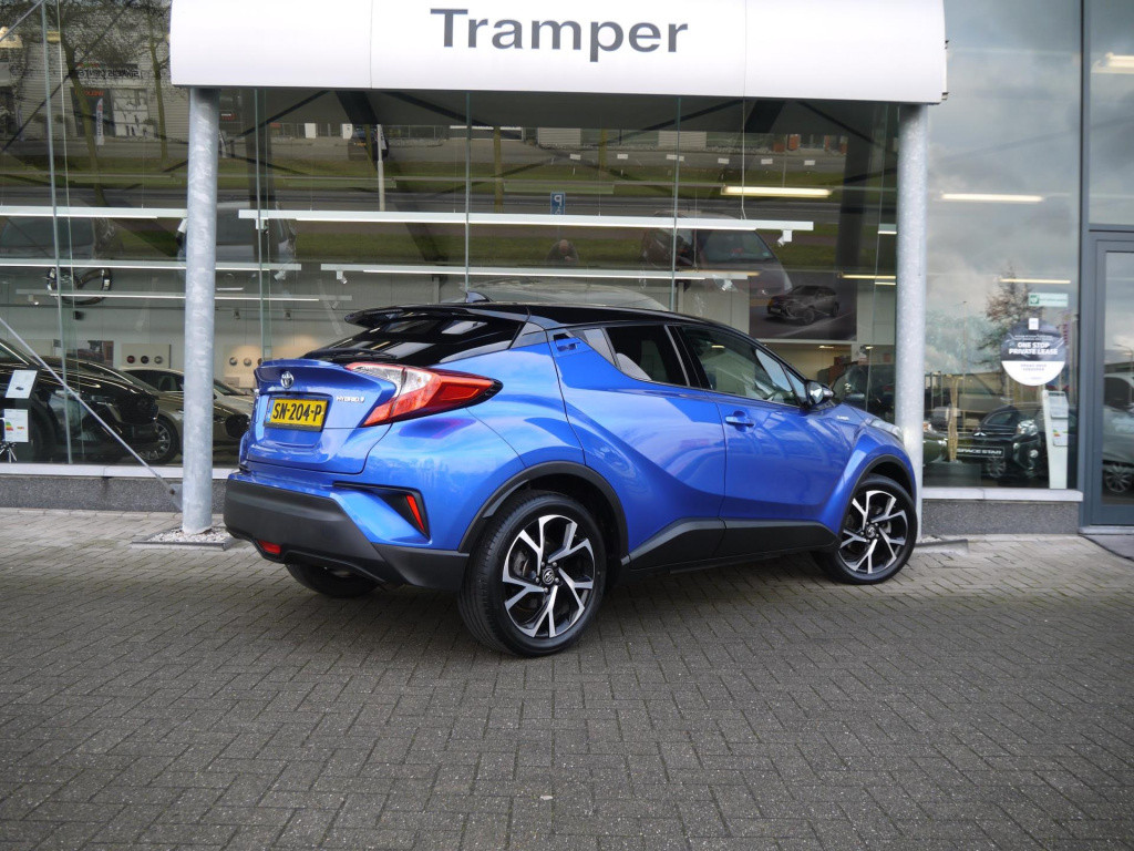 Toyota C-hr 1.8 hybrid bi-tone|dealeronderhouden|rijklaar