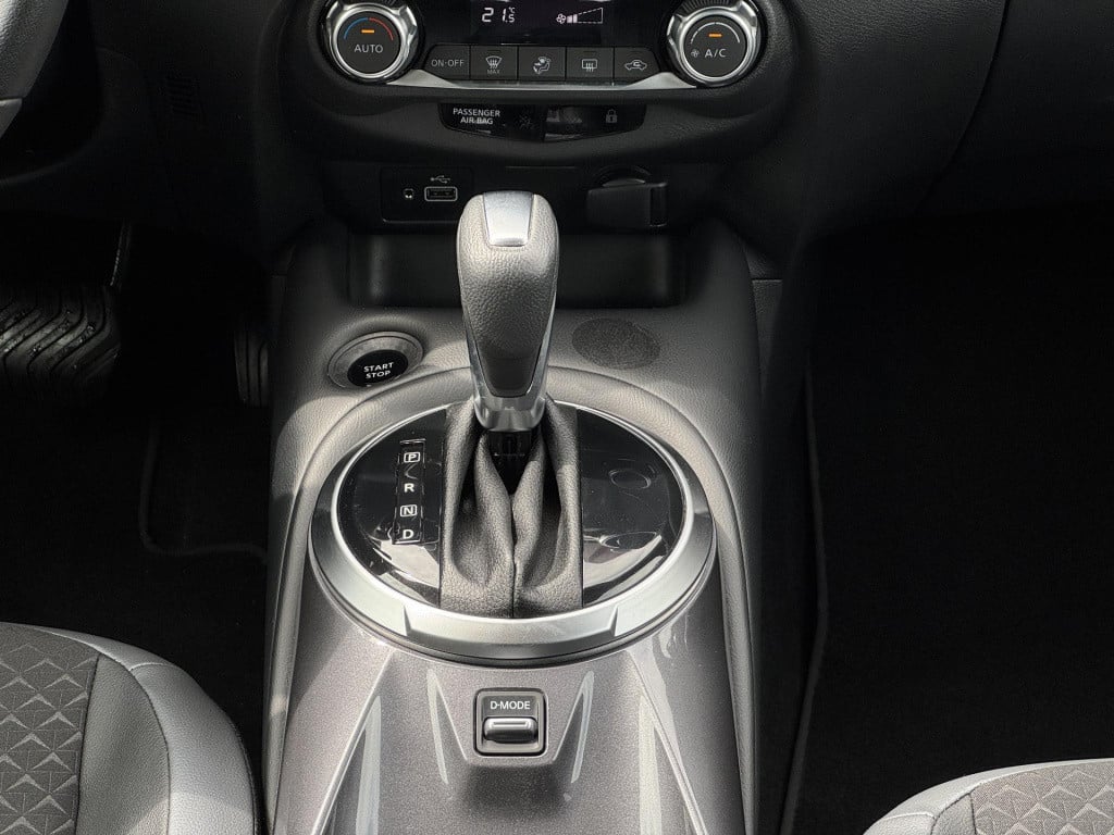 Nissan Juke 1.6 hybrid n-connecta | navigatie | camera | keyless entry | le
