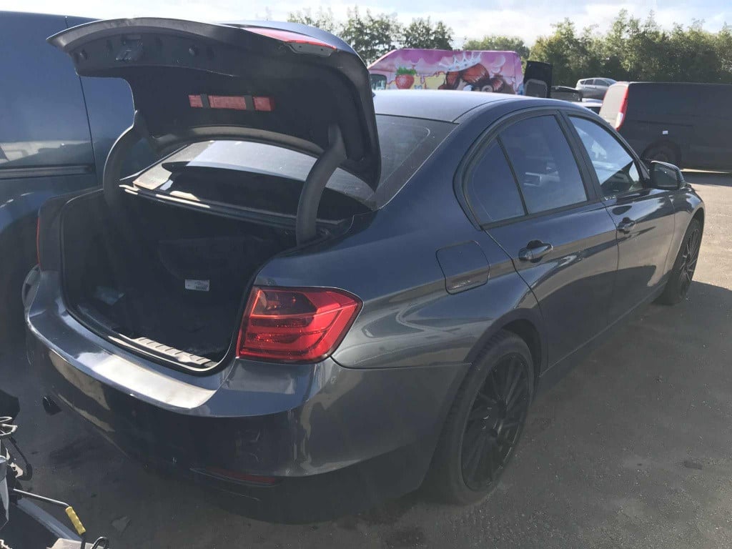 BMW 3-serie 320i high executive export