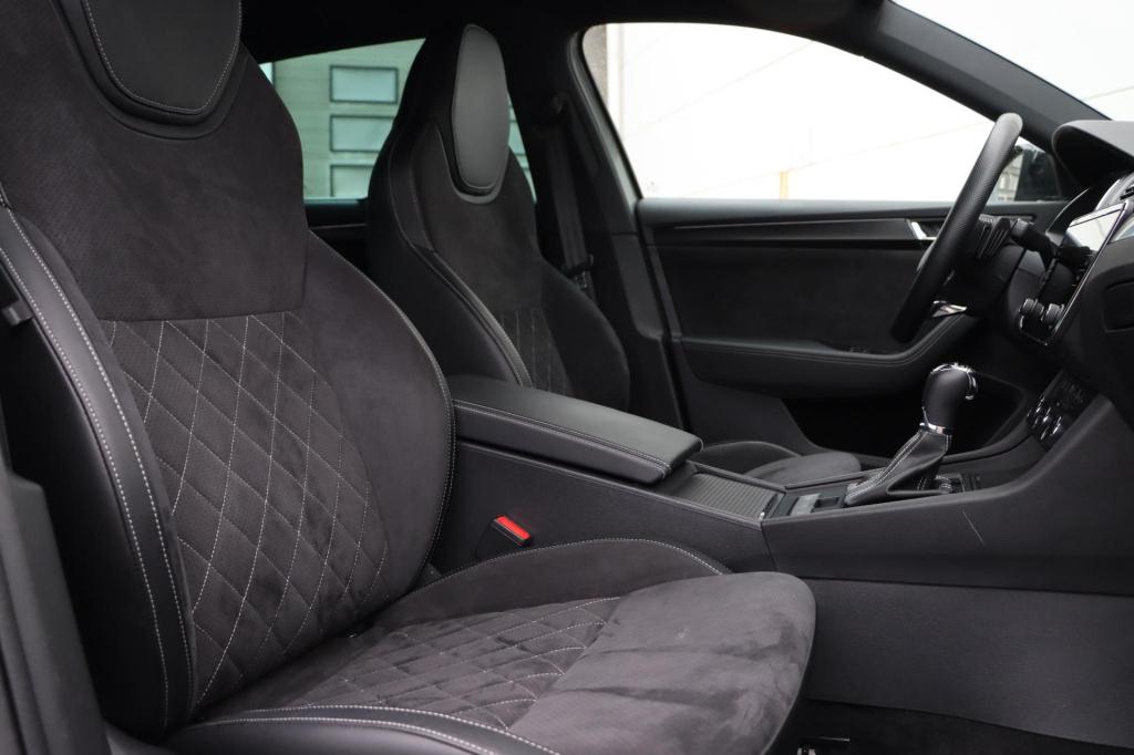 Skoda Superb combi 1.4 tsi iv sportline 218pk dsg6