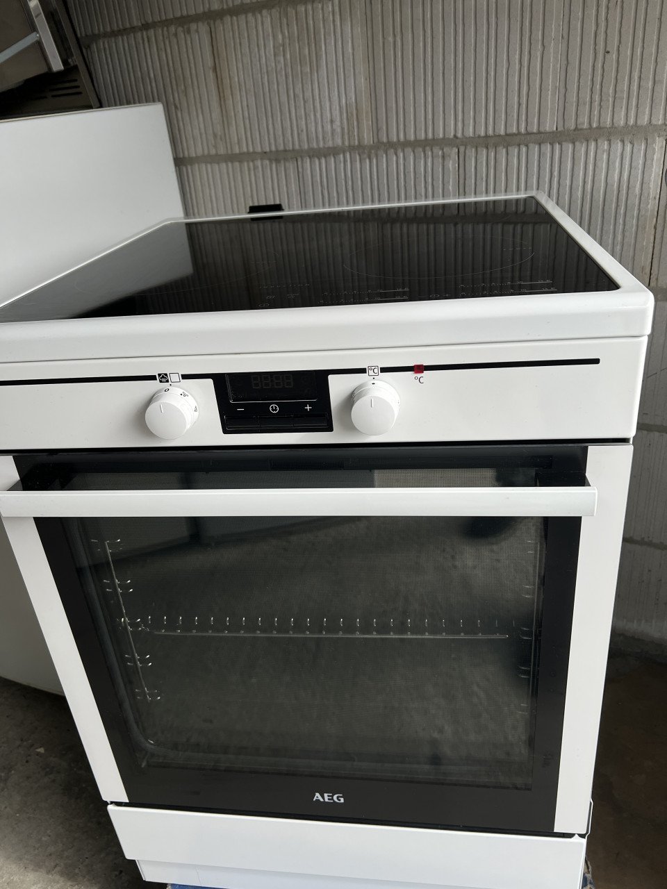 Nieuw vrijstaand AEG inductie Fornuis met elektrisch 3d hetelucht oven