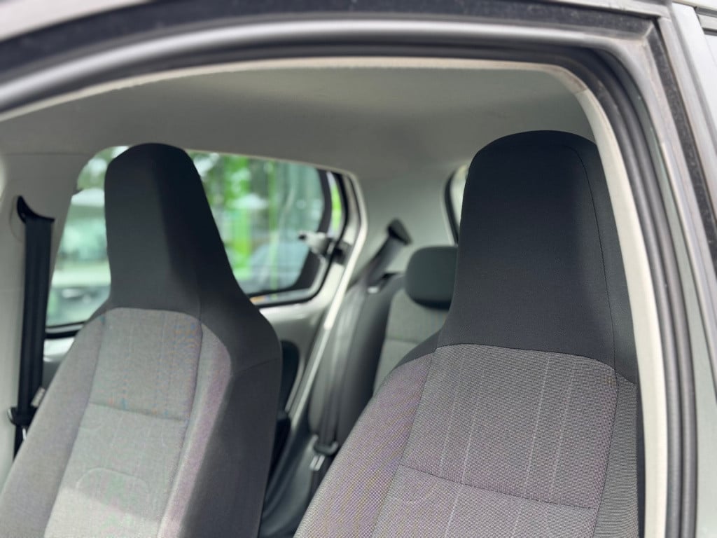 Volkswagen UP! 1.0 move up! bluemotion * airco * pdc * 5 deurs