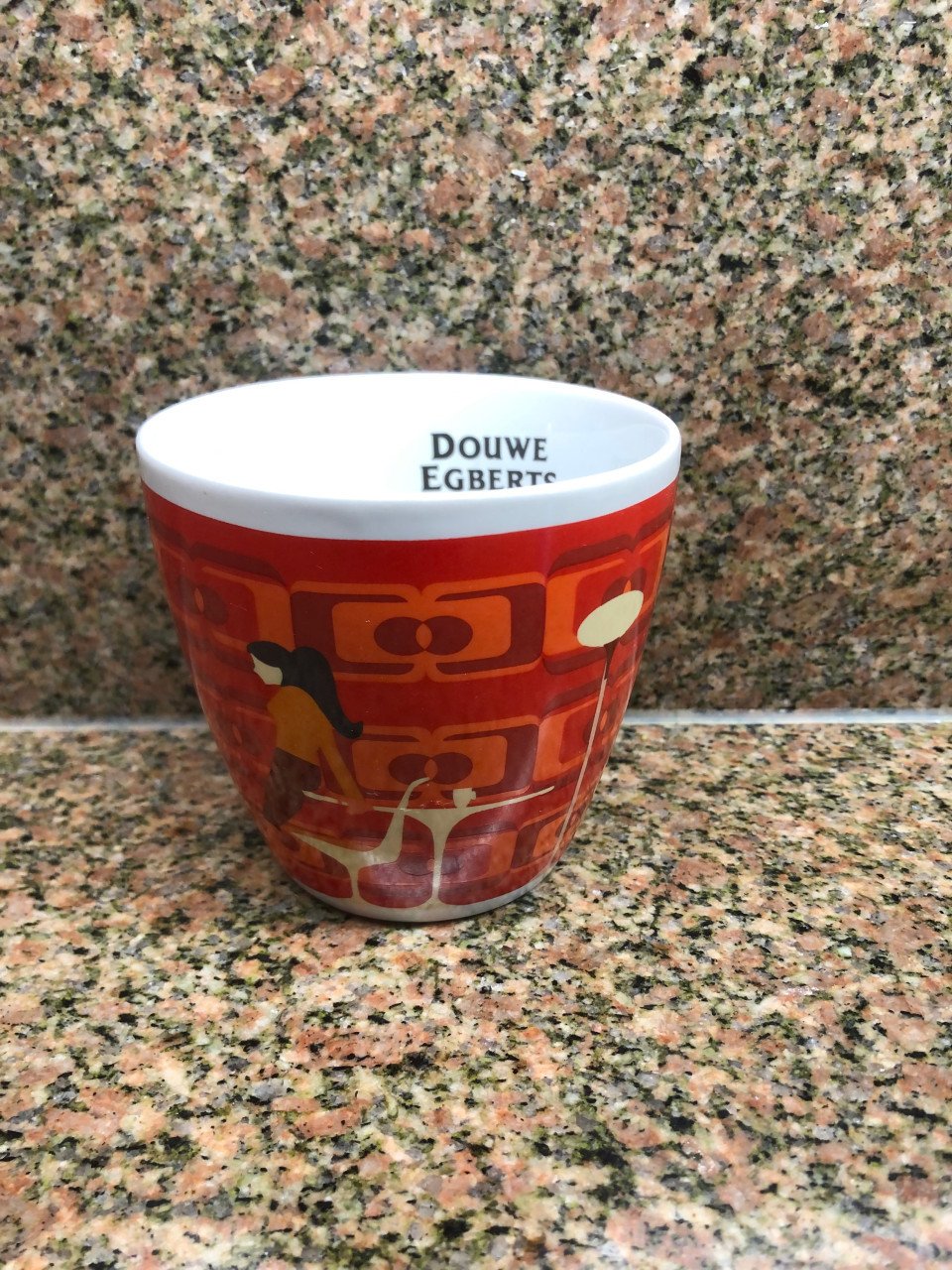 Leuke beker van het merk Douwe Egberts.