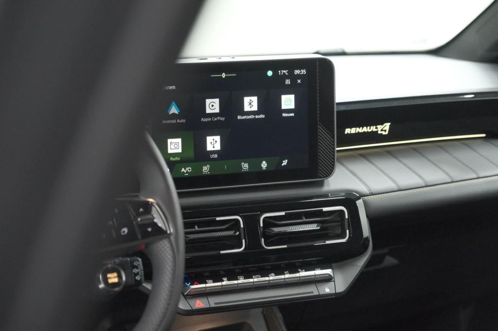 Renault 4 comfort range iconic 52 kwh | pack advanced driving assist | came