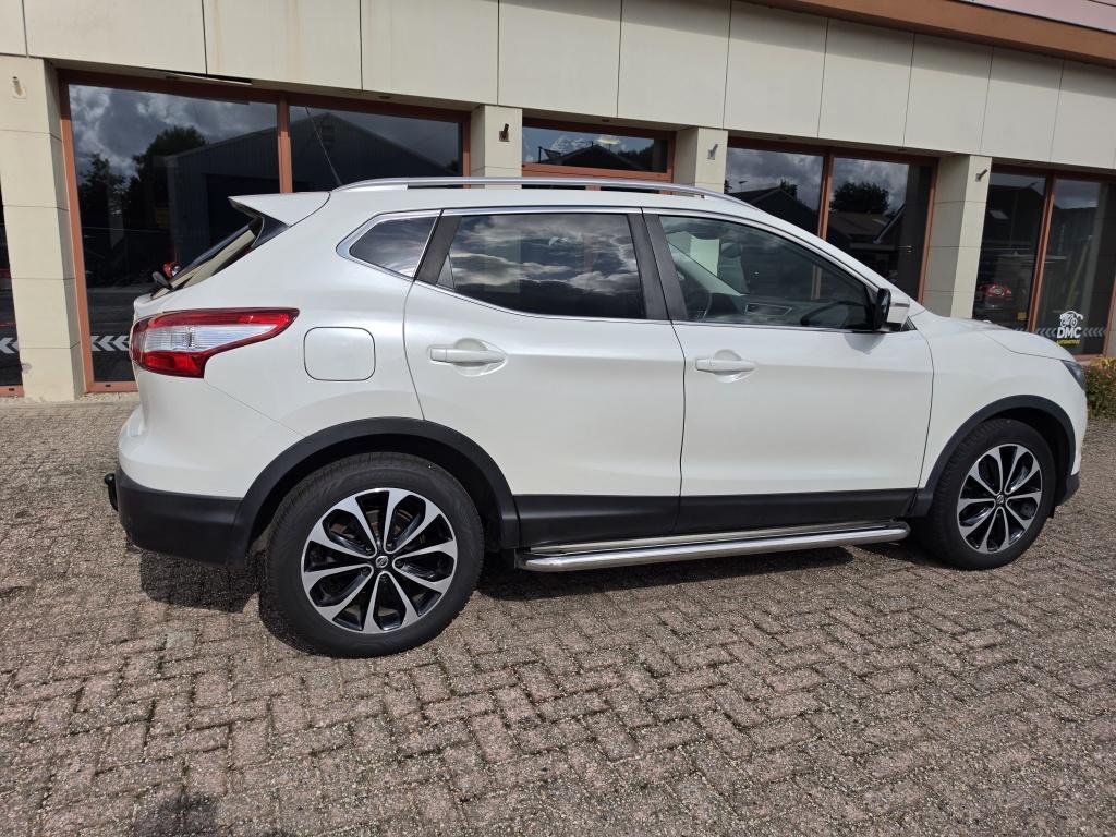 Nissan Qashqai 1.2 tekna | airco | navi | cruise | side-bars